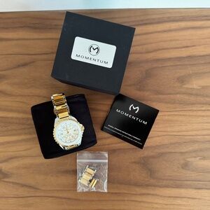 Women's Brand New Momentum M1 Splash Professional Watch